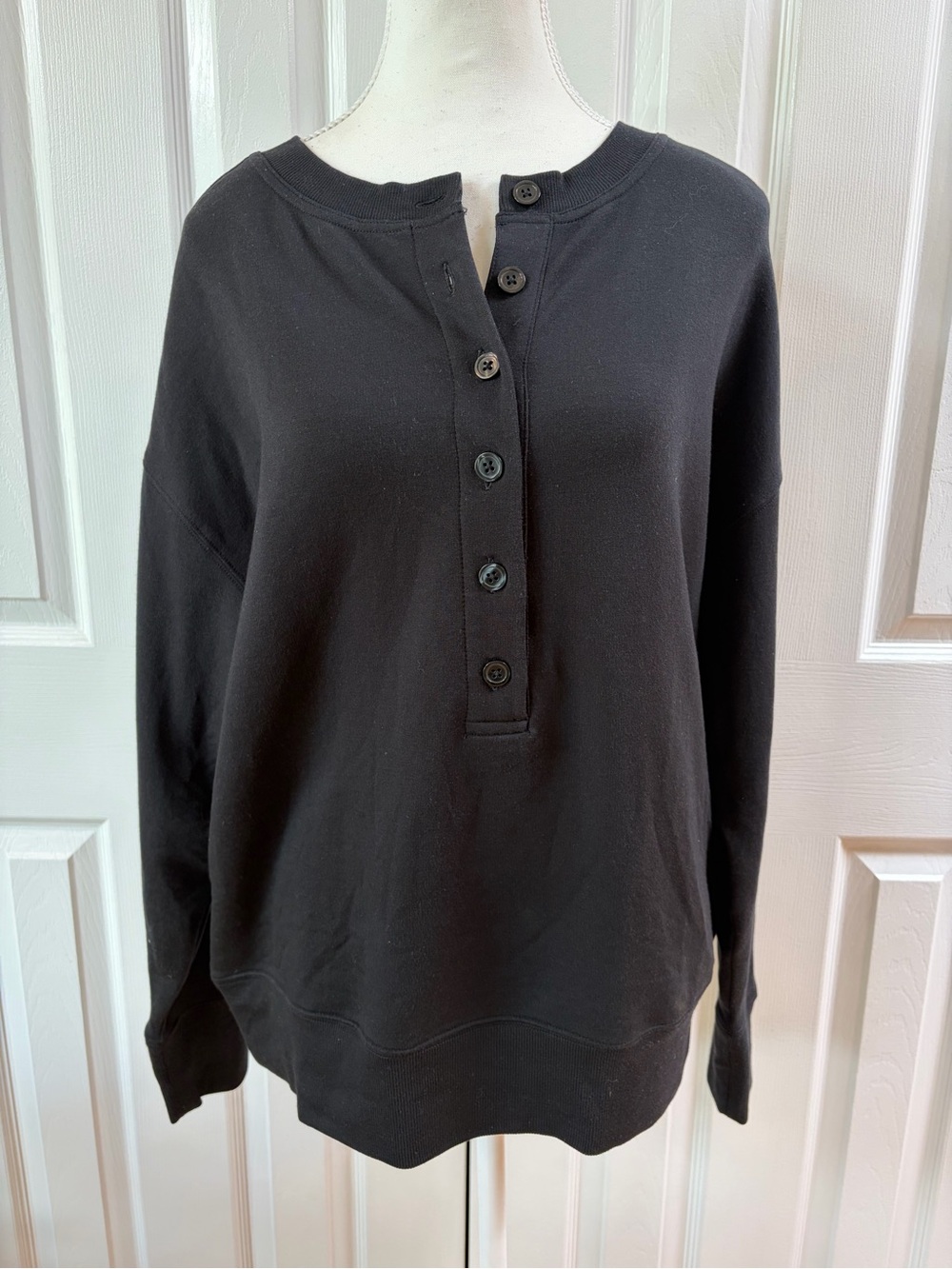 Athleta Black Balance Oversized Henley Sweatshirt Size S